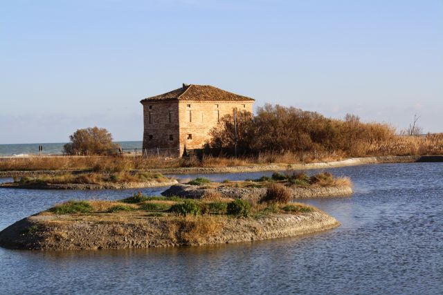 Via libera alle scogliere davanti alla Sentina